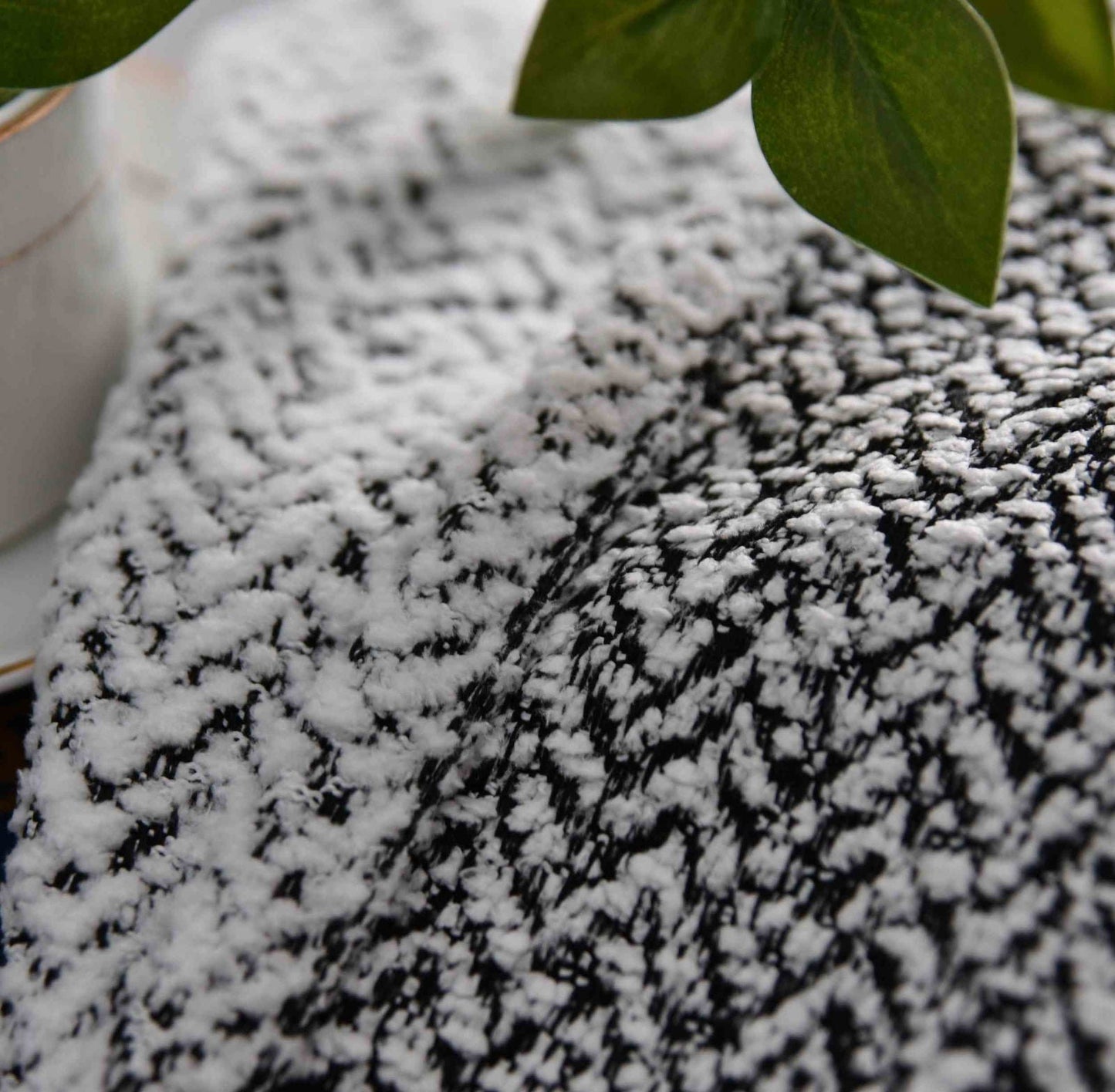 2 Vorhänge Chenille Vorhang Bouclé-Struktur HxB 245x140 cm Weiß Schwarz »MONTANA« Multiband-Aufhängung Pflegeleicht 2023330-2-gardinenbox.de