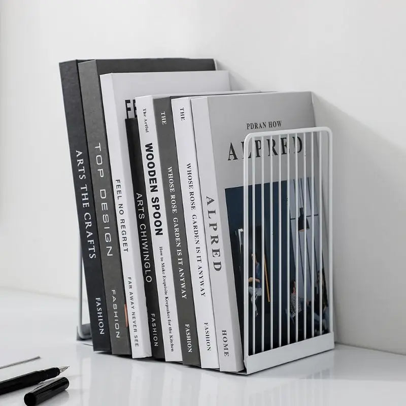 1 Paar Eisen Buchstützen rutschfest für Desktop und Bürozubehör