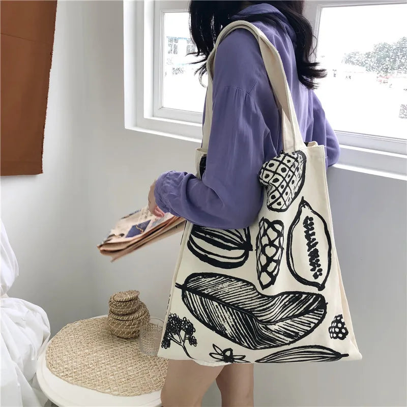 Große Damen-Umhängetasche aus Eco-Baumwolle mit Blätter-Print – stylisch & nachhaltig