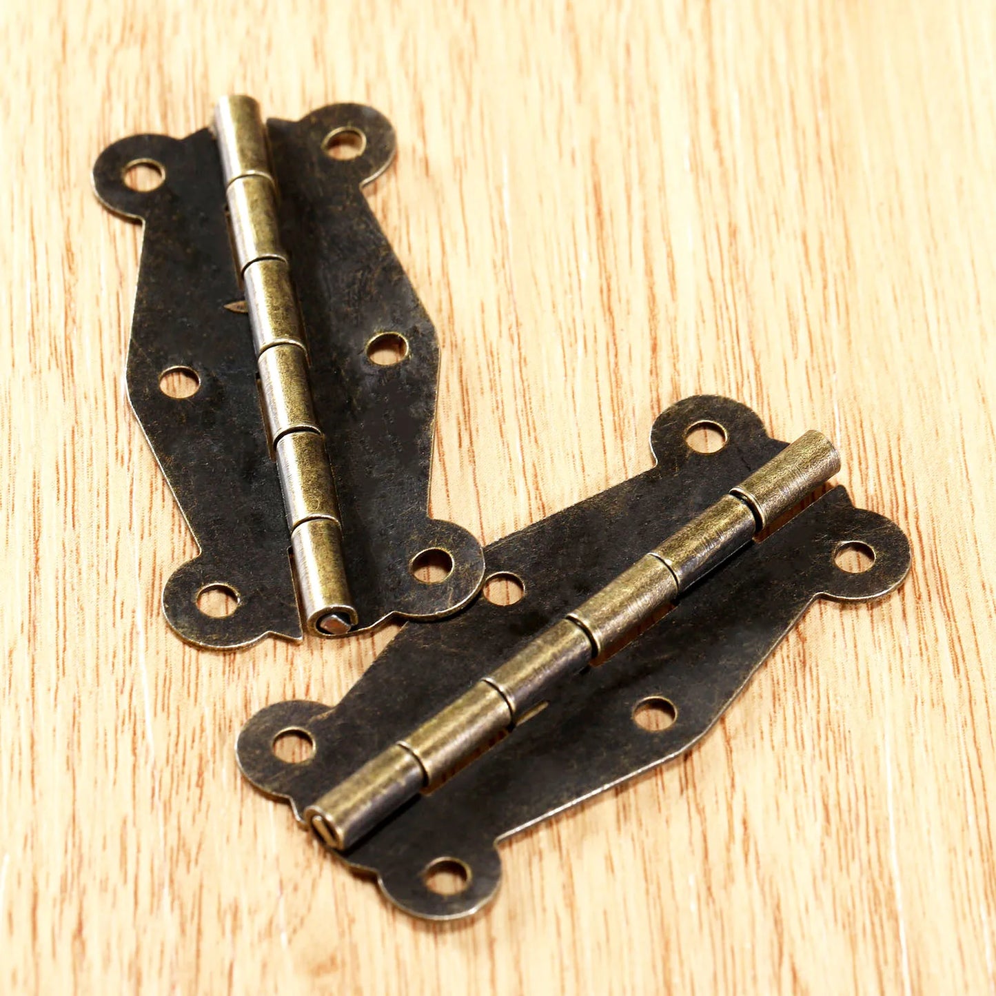 Antike Möbel-Scharniere aus Eisen 51x24mm Perfekt für Vintage-Deko