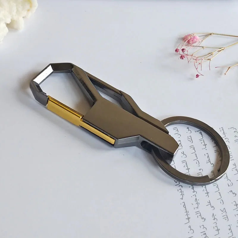 Stilvoll - robust: Unisex Auto Schlüsselbund aus Leder - Metall mit Herz-Design