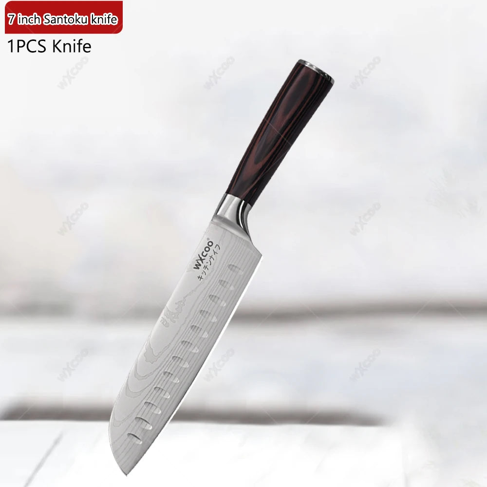 Japanisches Küchenmesserset mit scharfen Klingen und magnetischem Messerblock