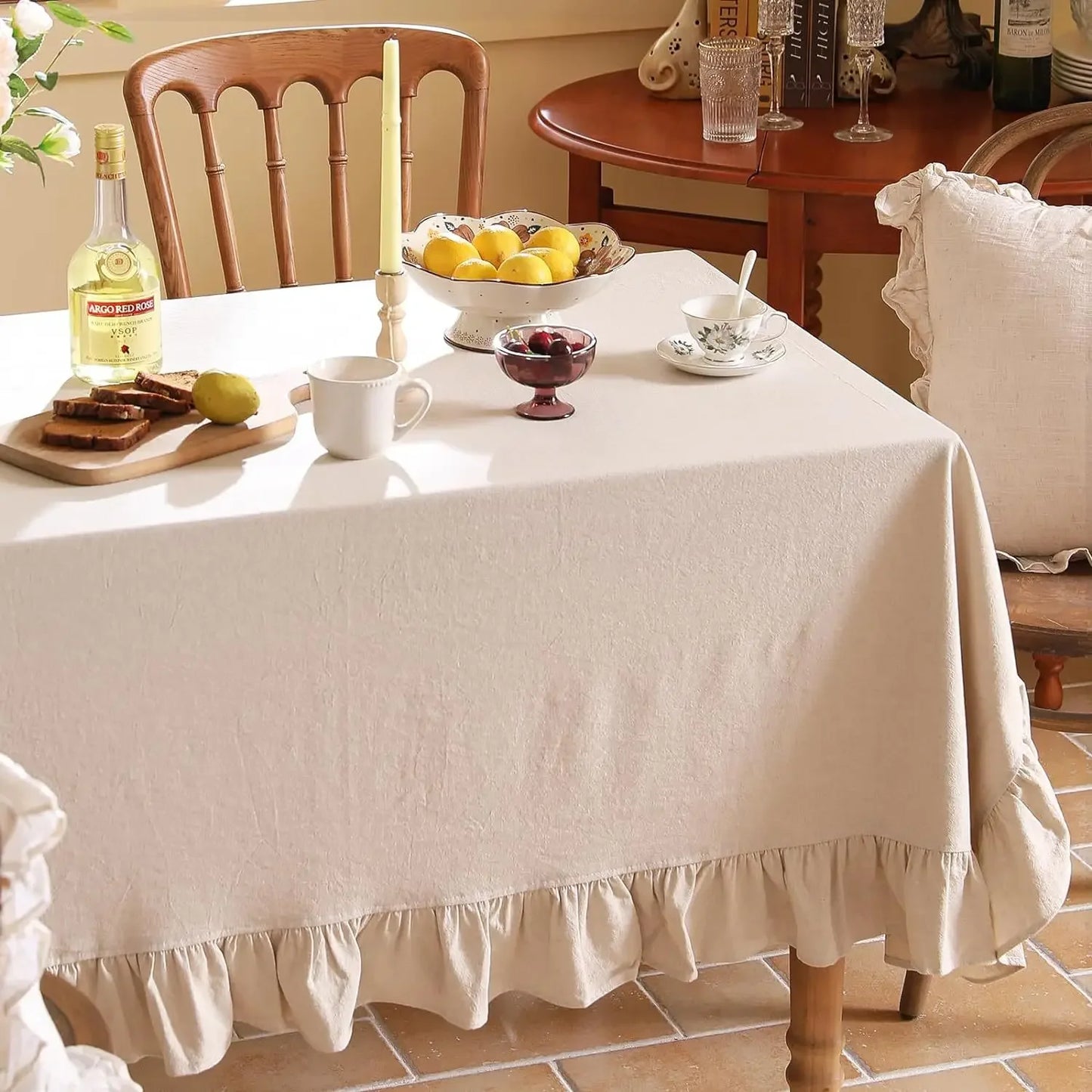 Retro Tischdecke aus Baumwolle mit Rüschen – Waschbar