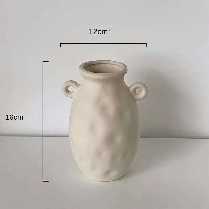 Moderne einfache Keramik Kunst Vase mit getrockneten Blumenarrangement