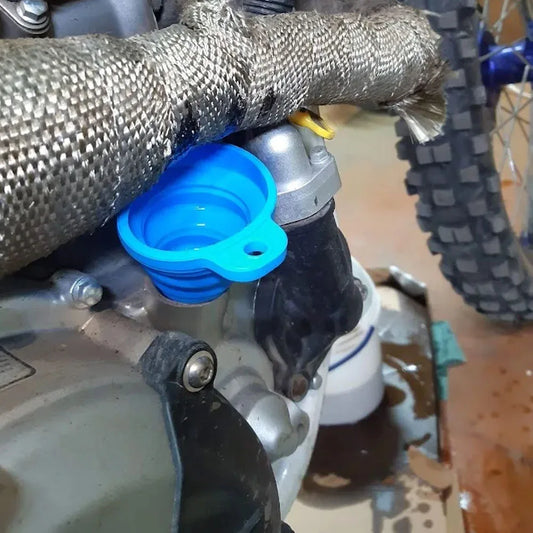 Universal Motortrichter aus faltbarem Silikon für Auto Flüssigkeiten