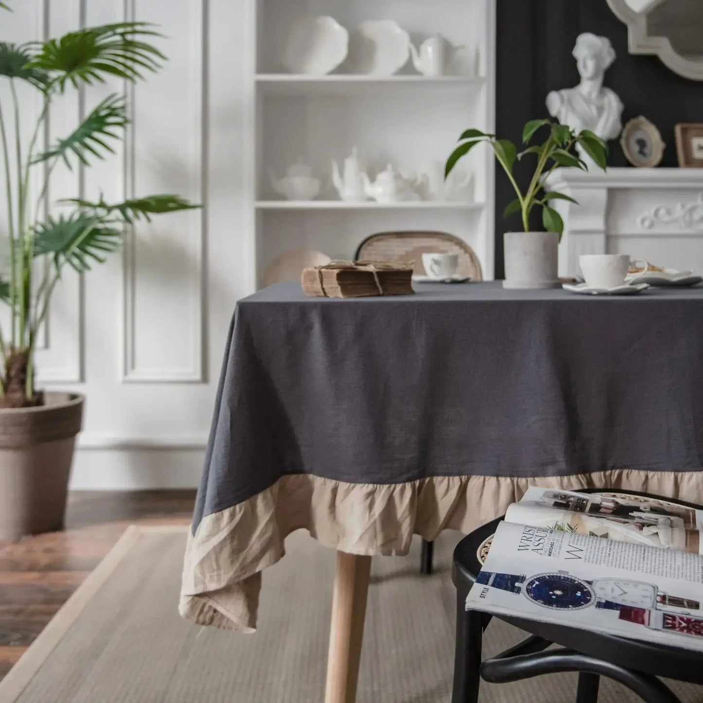 Retro Tischdecke aus Baumwolle mit Rüschen – Waschbar