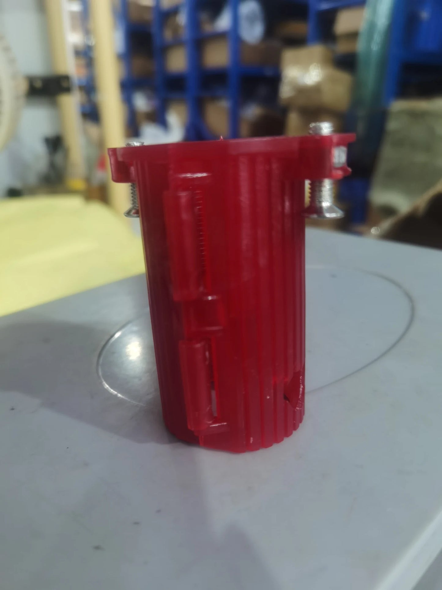 Schnelle Befestigungsmutter für Wasserhähne am Waschbecken und Spüle