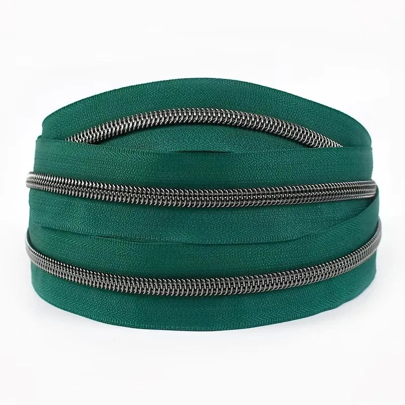 Nylon Reissverschlussband Nr 5 pro Meter mit Schiebern fuer Naehprojekte