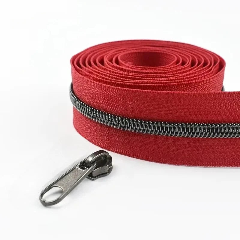 Nylon Reissverschlussband Nr 5 pro Meter mit Schiebern fuer Naehprojekte