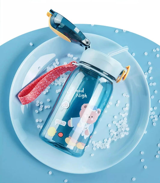 Kinder Wasserbecher mit Teddybär, Einklickdeckel - Seil – Leicht - BPA-frei