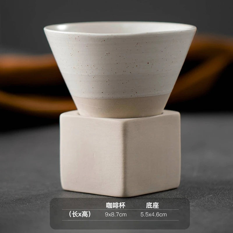 Retro Keramik Tasse in Dreieckiger Kegelform für Tee und Kaffee