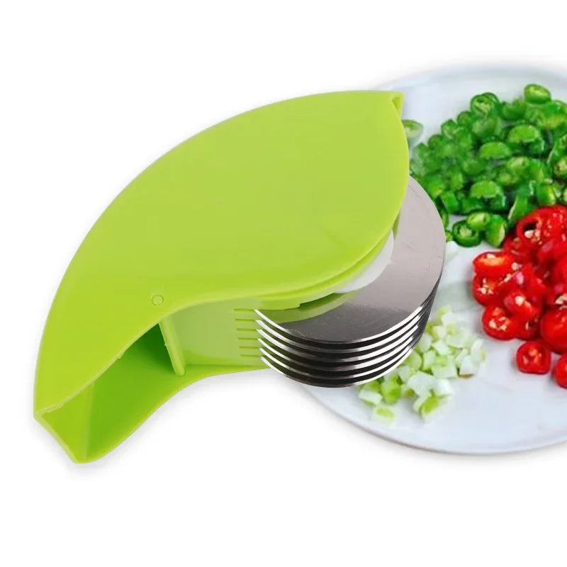 Präziser Zwiebelschneider mit 6 Edelstahlrädern – Schnell - hygienisch schneiden