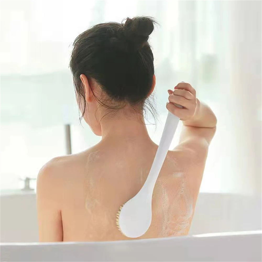 Sanftes Körperpeeling & Massage: Badpinsel mit langem Griff in Weiß & Blau