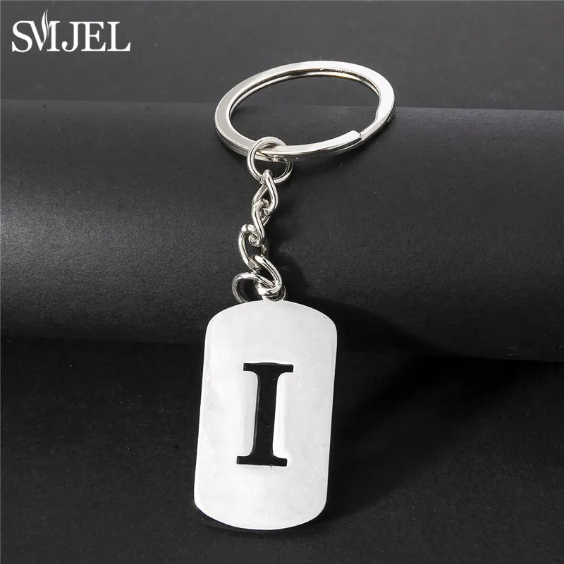 Edelstahl A-Z Buchstaben Schlüsselanhänger – Stylishes Party-Charm