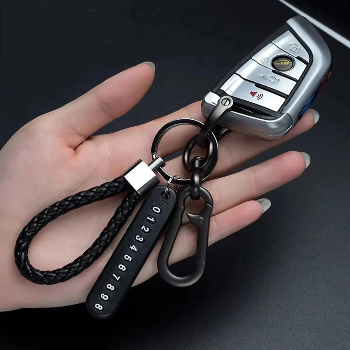 Eleganter Leder Schlüsselanhänger mit Zink-Legierung Karabiner für Unisex