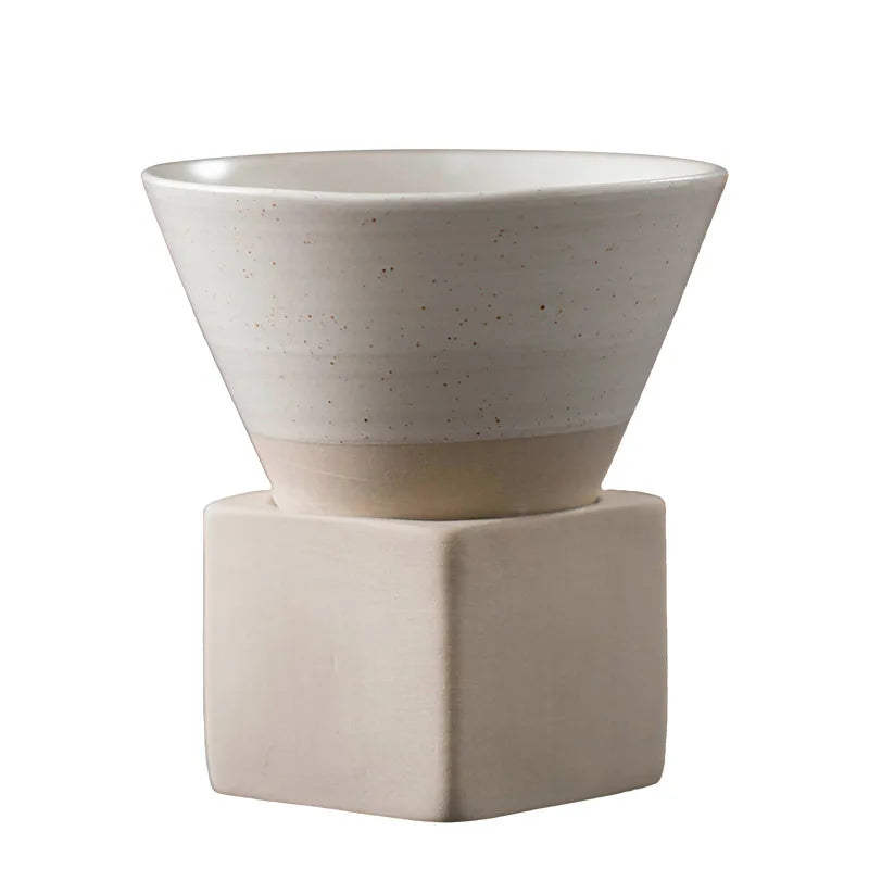 Retro Keramik Tasse in Dreieckiger Kegelform für Tee und Kaffee