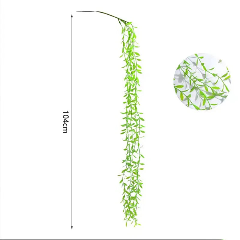 Handgefertigter Blumentopf aus Rattan für kreative Pflanzenhalterung