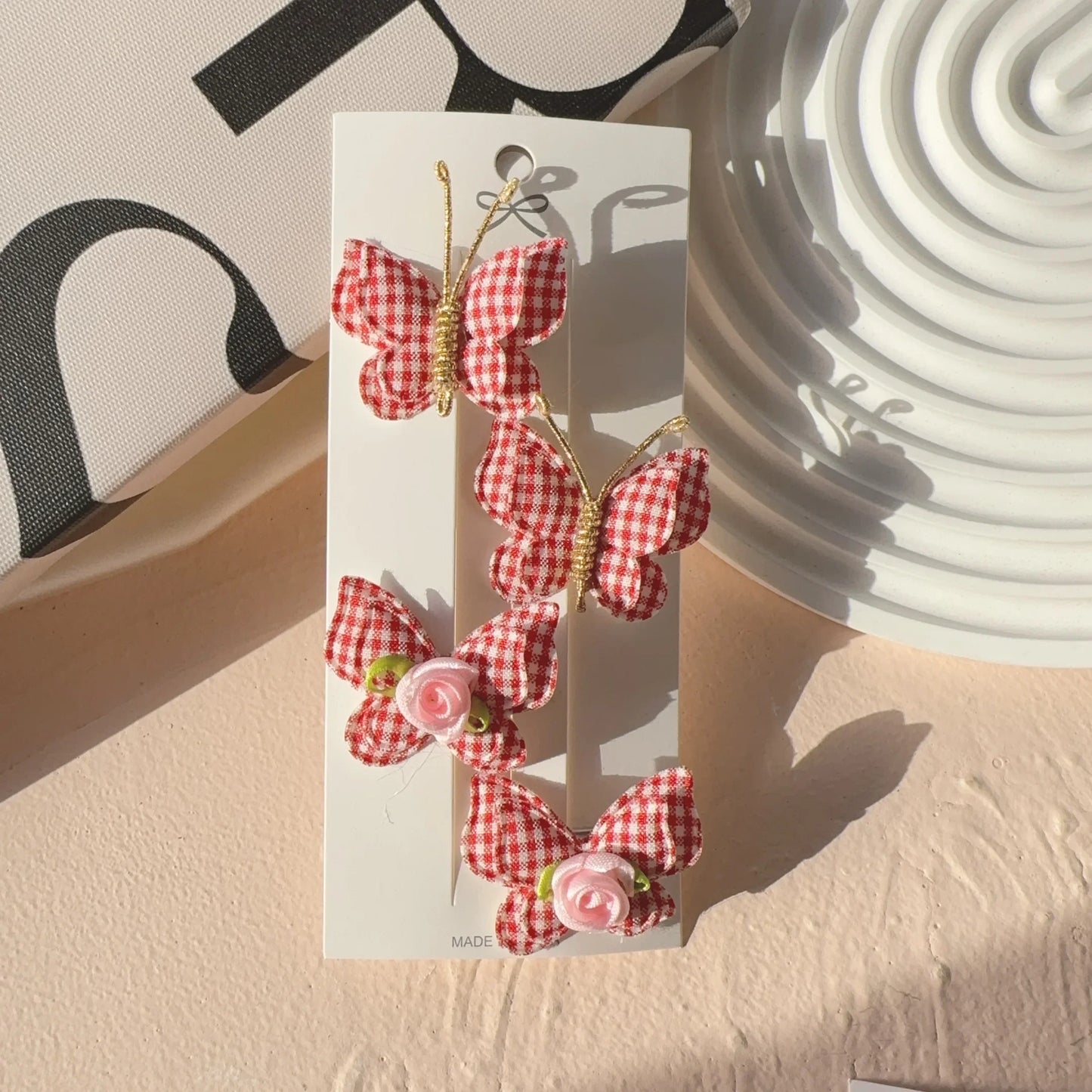 Handgefertigte Baby Haarspangen Set aus Wolle mit Schmetterlingsdesign