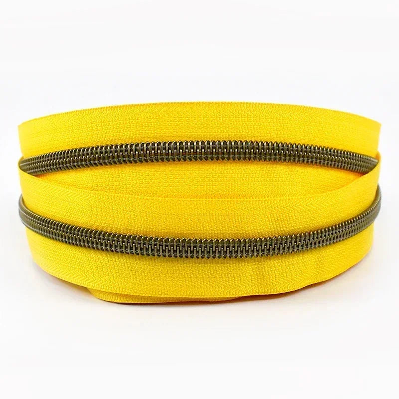 Nylon Reissverschlussband Nr 5 pro Meter mit Schiebern fuer Naehprojekte