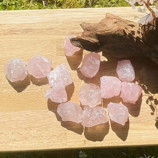 Natürlicher Rosenquarz Rohstein für Aromatherapie und Wohlbefinden