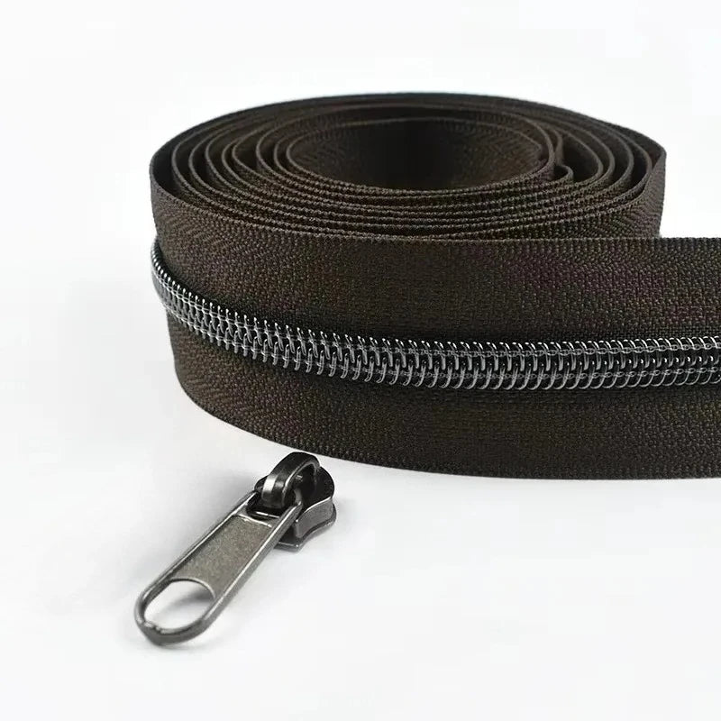 Nylon Reissverschlussband Nr 5 pro Meter mit Schiebern fuer Naehprojekte