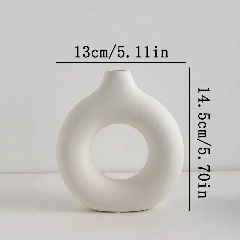 Weiße Kunststoff Vase Dekorative Blumenvase für Wohn- und Tischdekoration