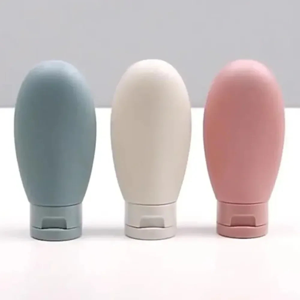 Praktisches 4er Reise Flaschen Set 60ml – auslaufsicher, nachfüllbar - flugtauglich
