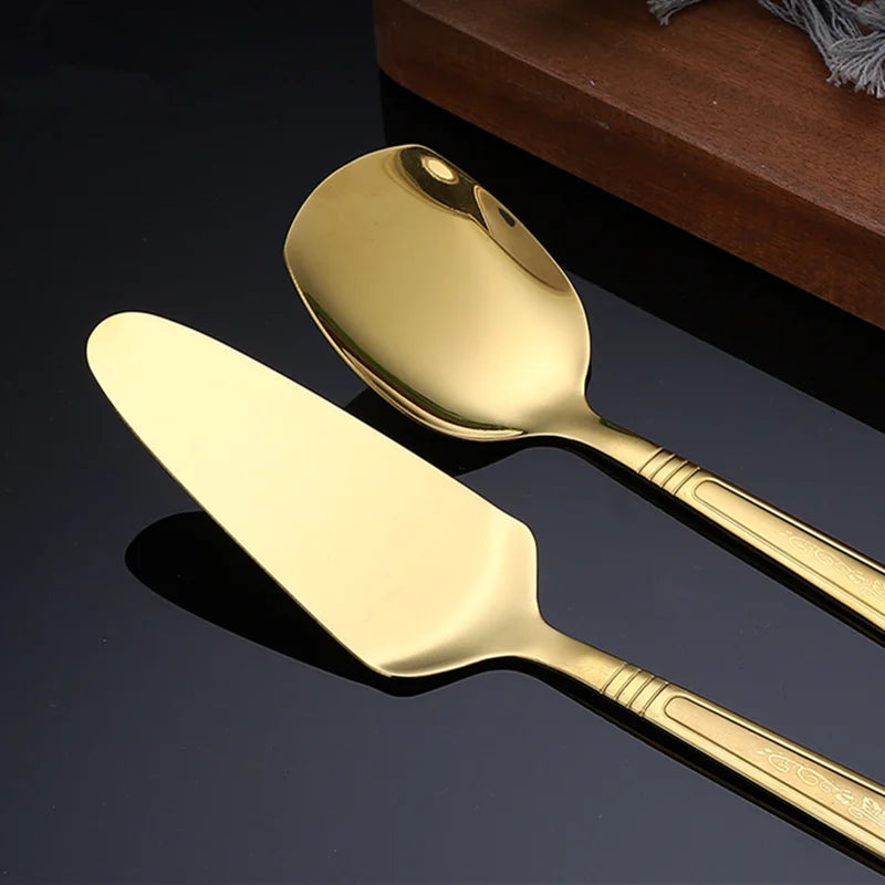 Goldene Edelstahl-Kochutensilien 4-teilig – Spatel, Salatlöffel & Gabel, langlebig, pflegeleicht