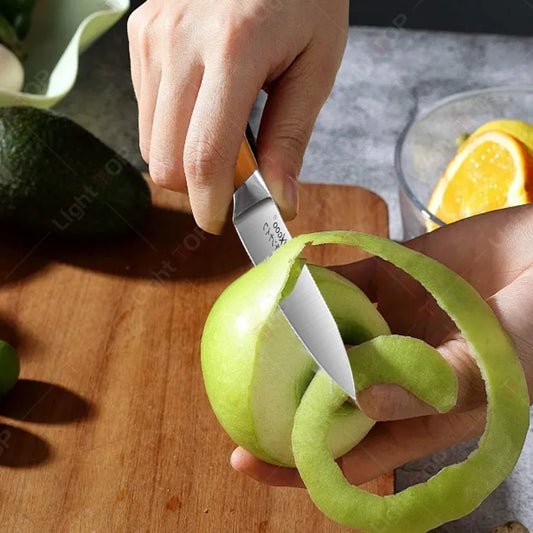 Japanisches Kochmesser aus rostfreiem Edelstahl für präzises Schneiden