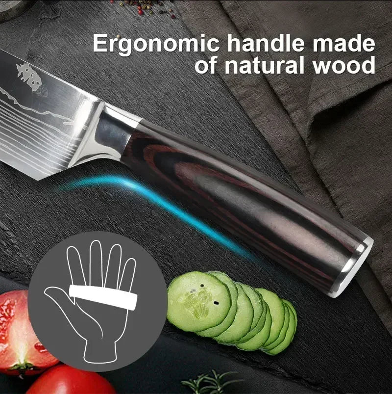 Damaskus Küchenmesser mit scharfer Edelstahlklinge und ergonomischem Griff für präzises Schneiden