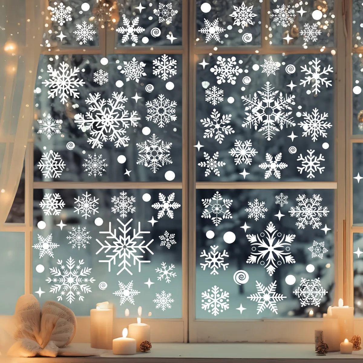 4 Blatt Set Weihnachts Fensteraufkleber mit weißen Schneeflocken