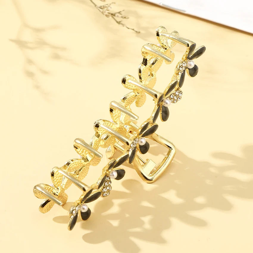 Elegante Strass-Haar Klaue mit floralem Metall-Design – stilvoll - robust
