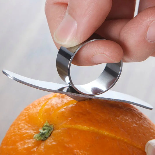Sicher - Effizient: Edelstahl-Orangenschäler für müheloses Schälen und Schutz