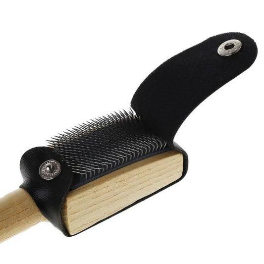 Praktische Schuhbürste mit Holzgriff für saubere Schuhe