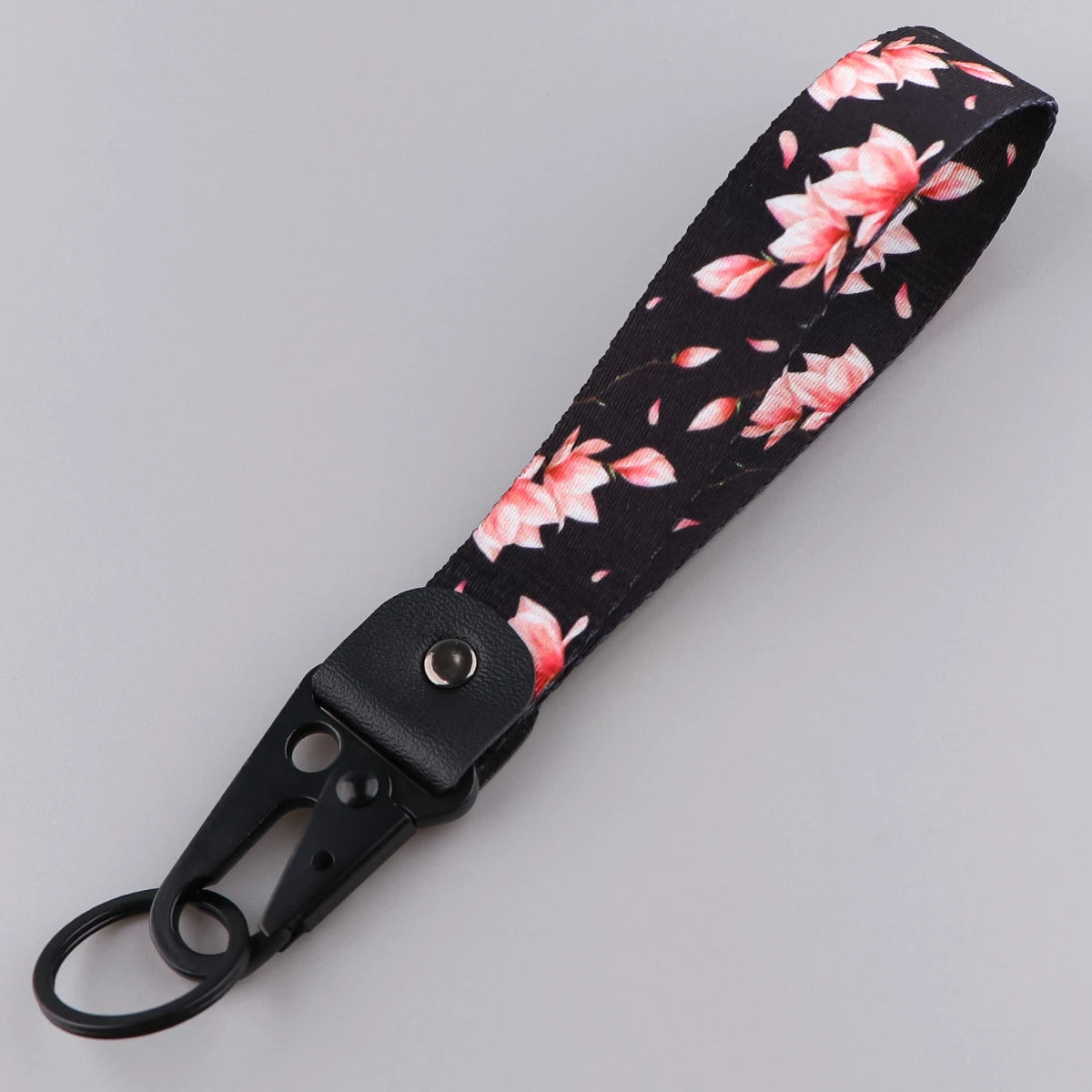 Stilvoller Schlüsselanhänger mit Kirschblüten Design und Lanyard