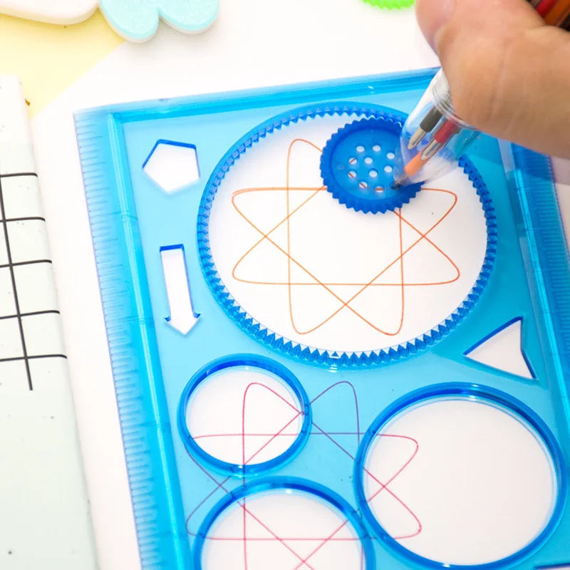 Kreatives Spirograph Zeichenschablonen Set, 4 bunte Designs, Kunststoff