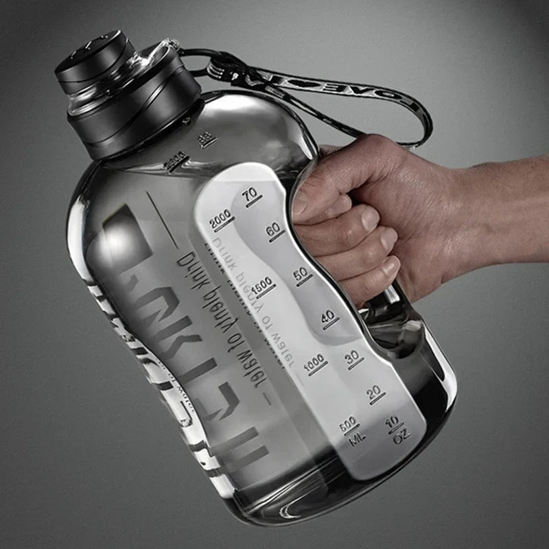 BPA-freie Sport Wasserflasche 1,7L - 2,7L – Robust, Groß - Ideal fürs Outdoor