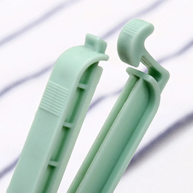 Frische - Ordnung: 12er Set praktische, tragbare Kunststoff-Frischhalte-Clips