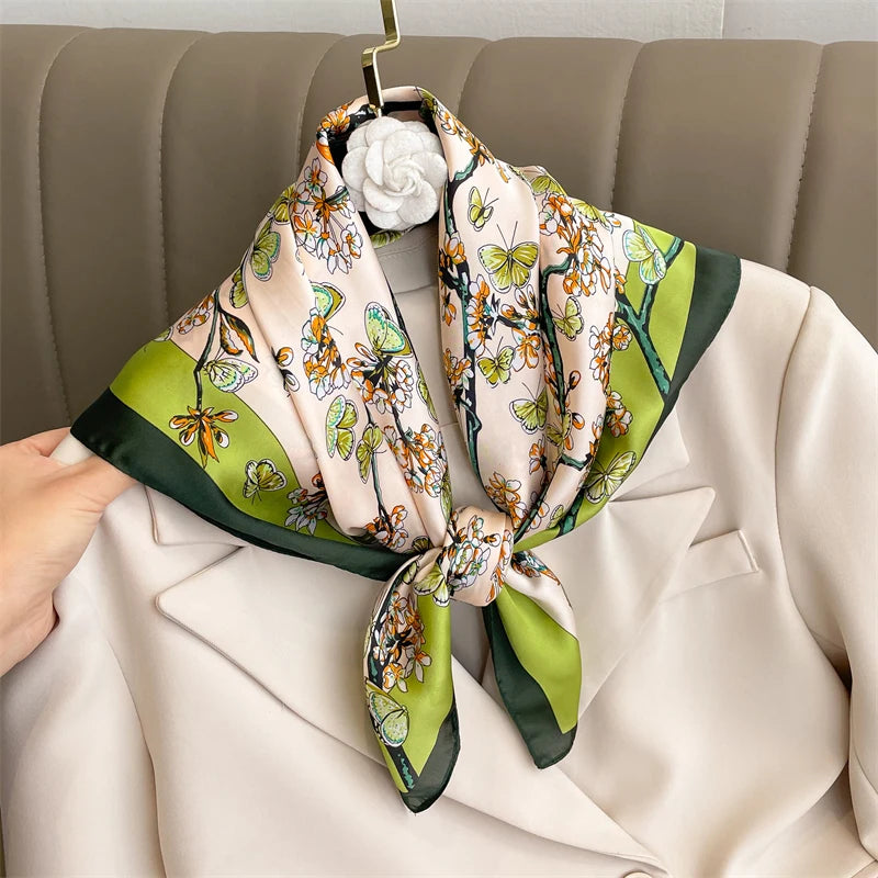 Vielseitiger 70x70 cm Damen Schal aus seidigem Polyester – stilvoll - leicht