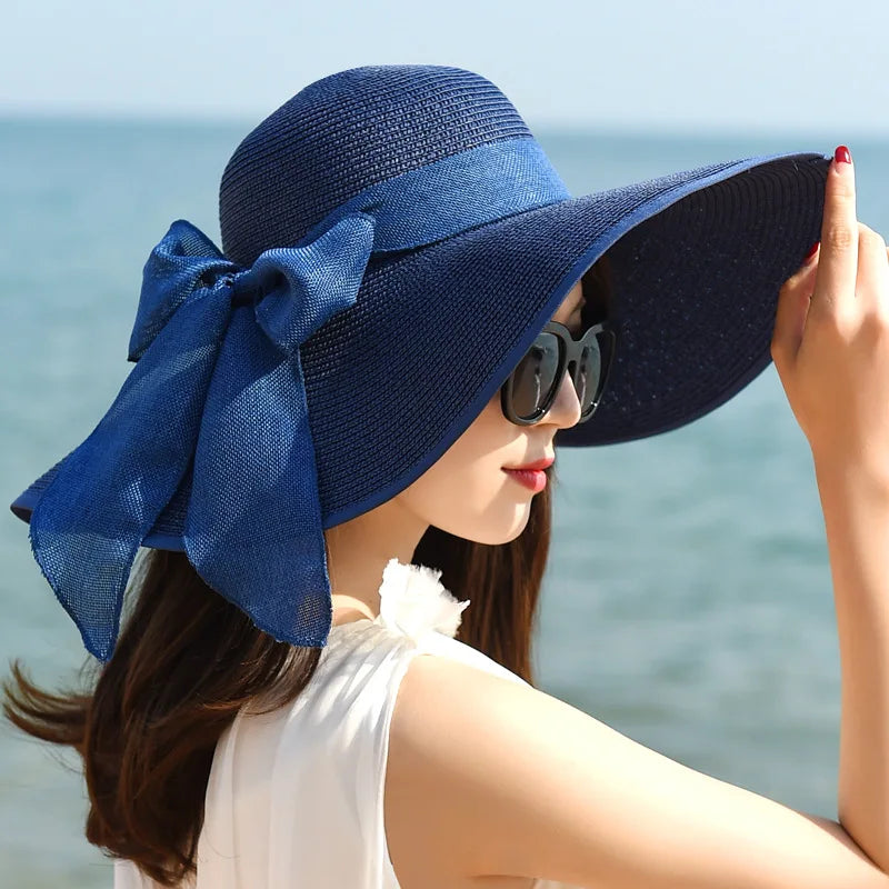 Leichter, faltbarer Strohhut mit großer Krempe – perfekter Sonnenschutz für Damen