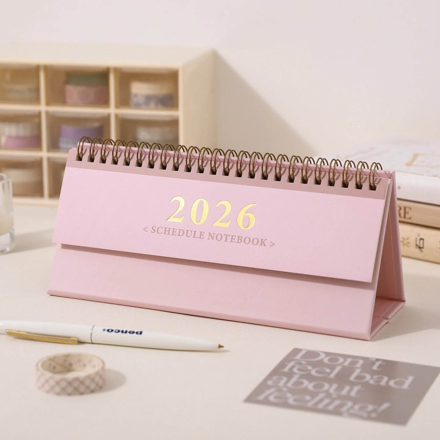 Kawaii 2026 Tisch- - Wandkalender, kompakt 60x210mm, 10/25–12/26, stilvoll organisiert