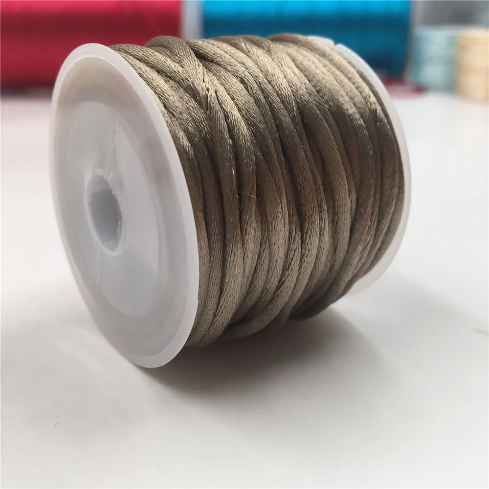 2mm Satinband geflochten Seide Makramee Seil für DIY Armbänder