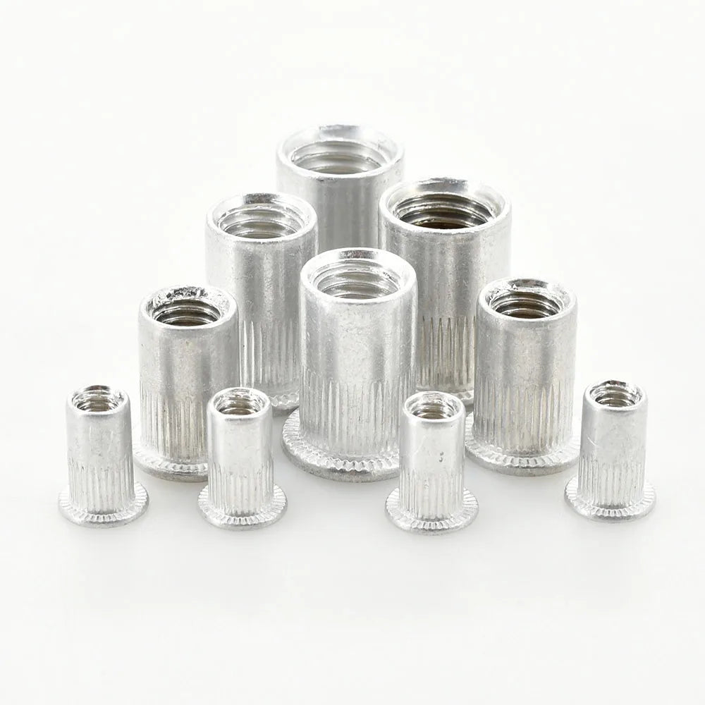 Flache Nietmutter aus Kohlenstoffstahl und Edelstahl in vielfältigen Größen