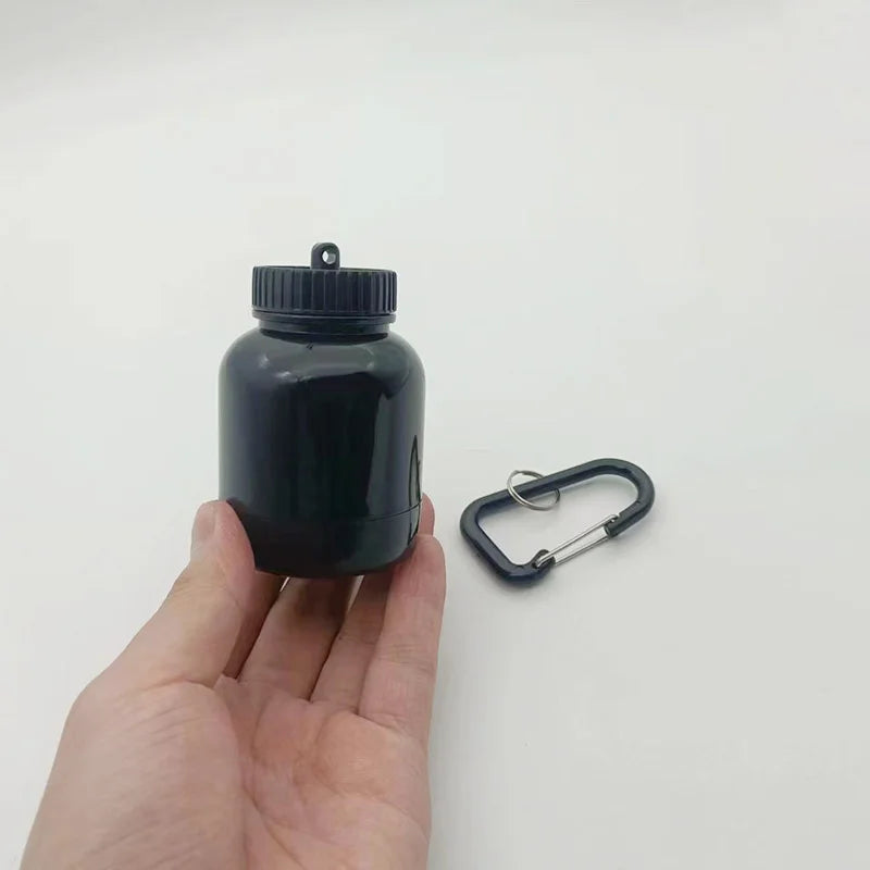 Praktische 100ml Mini Pulver-Flasche mit Karabiner – leicht - ideal für Outdoor