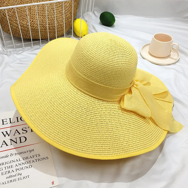 Leichter, faltbarer Strohhut mit großer Krempe – perfekter Sonnenschutz für Damen