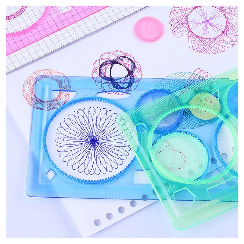 Kreatives Spirograph Zeichenschablonen Set, 4 bunte Designs, Kunststoff