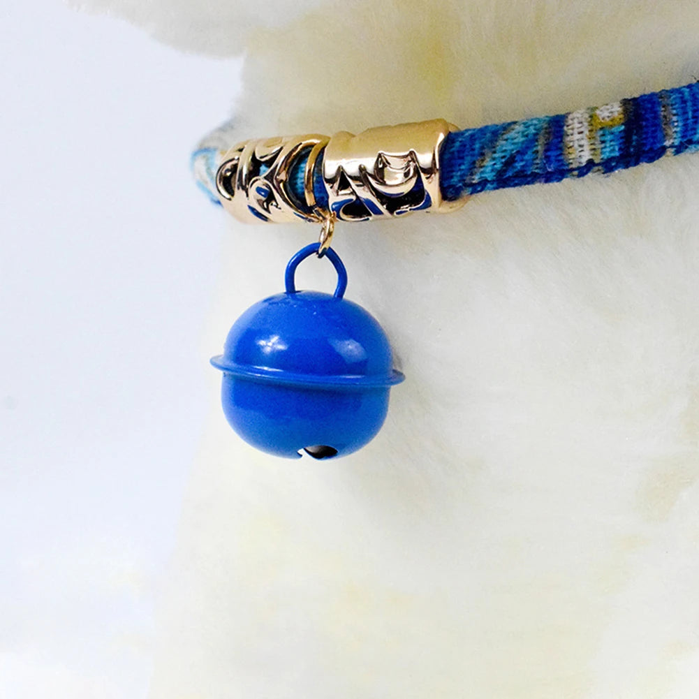 Verstellbares PP Katzen- und Hunde-Halsband mit Glocke - Retro Stil