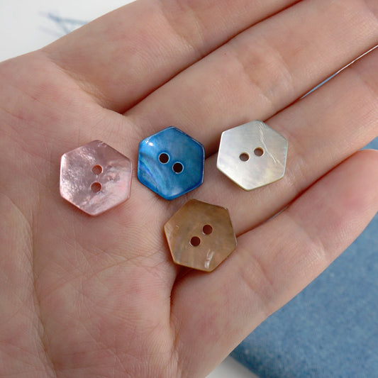 10 Stück 12,5 mm Sechseck-Nähzubehör mit natürlichem Muschelknopf, 2 Löcher - Yabubest - Home & More