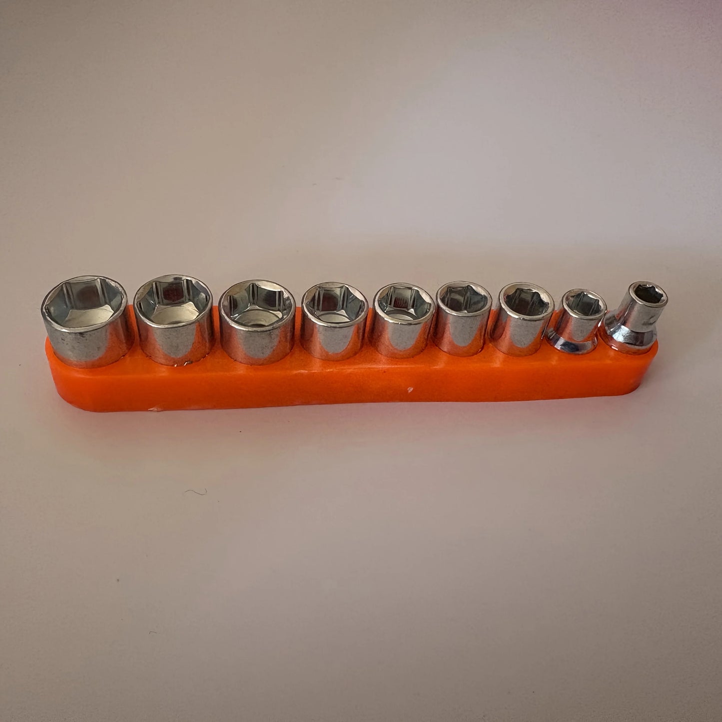 Kompaktes 11-teiliges Mini Ratschenschlüssel-Set mit 10 langlebigen S2 Stahlbits