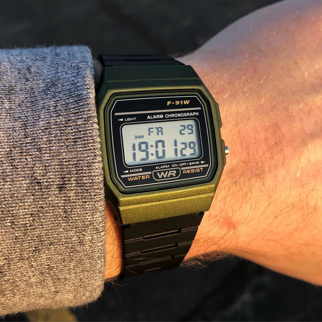Digitale LED Armbanduhr – Quadratisch, Sport Business Silikon für Damen Herren